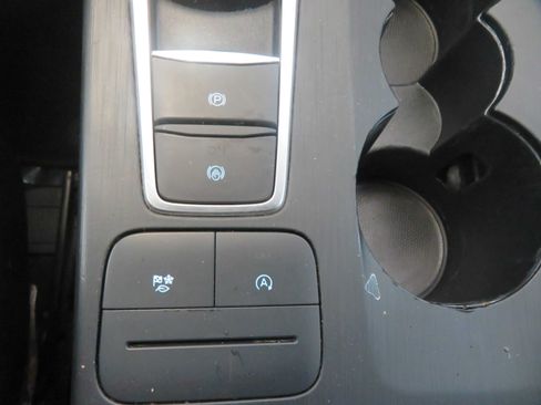 Used 2020 Ford Escape SEL AWD/4WD image 41