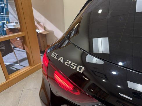Certified 2025 Mercedes-Benz GLA 250 image 23