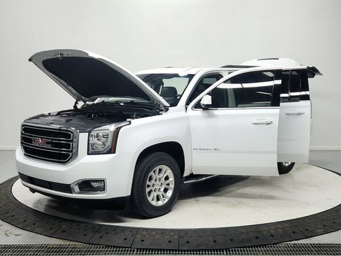 Used 2019 GMC Yukon XL SLT w/ Open Road Package image 11