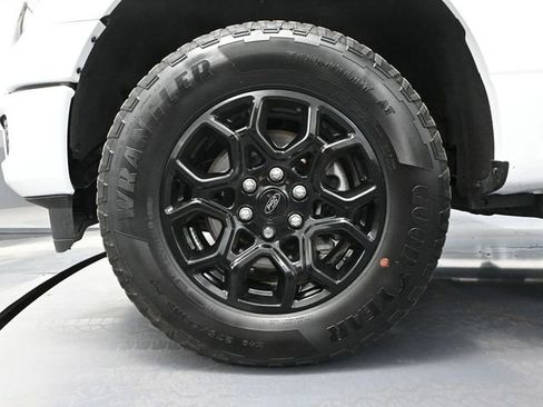 Used 2024 Ford F150 XLT w/ XLT Black Appearance Package image 17