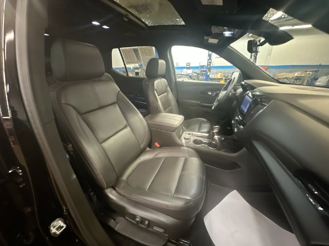 Used 2023 Chevrolet Traverse RS w/ LPO, Floor Liner Package AWD/4WD image 39