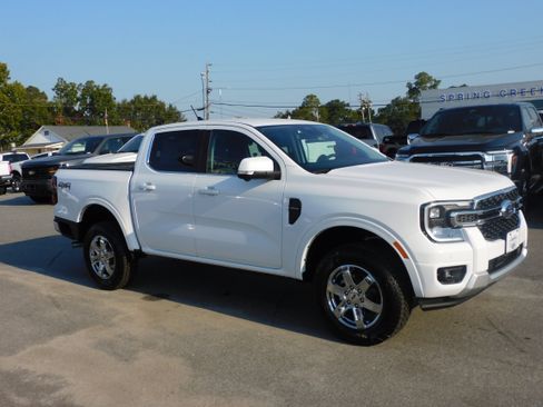 New 2025 Ford Ranger Lariat w/ Chrome Accent Package image 4