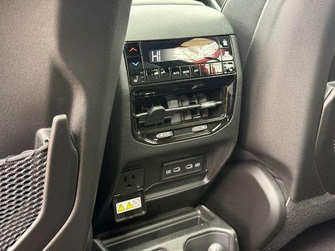 New 2026 Jeep Grand Cherokee L Limited AWD/4WD image 34