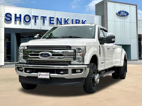 Used 2018 Ford F350 Lariat w/ Lariat Ultimate Package AWD/4WD image 3