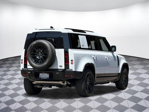 Used 2023 Land Rover Defender 110 X-Dynamic SE AWD/4WD image 9