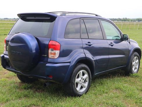 Used 2003 Toyota RAV4 4WD image 2