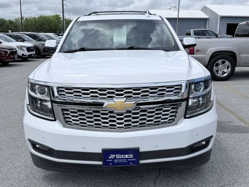 Used 2019 Chevrolet Suburban LT RWD image 7