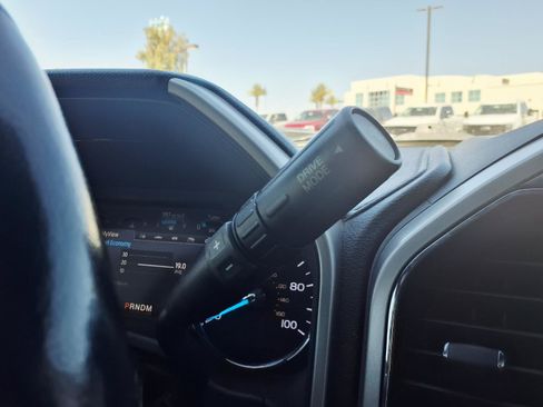 Certified 2022 Ford F250 Lariat AWD/4WD image 27