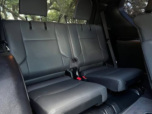 Used 2021 Lexus GX 460 Premium AWD/4WD image 12