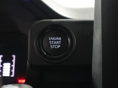 Used 2024 Toyota Tacoma SR5 AWD/4WD image 25