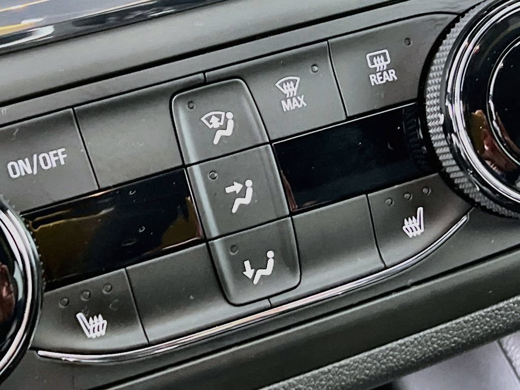 New 2026 Buick Envista Sport Touring w/ Convenience I Package FWD image 17