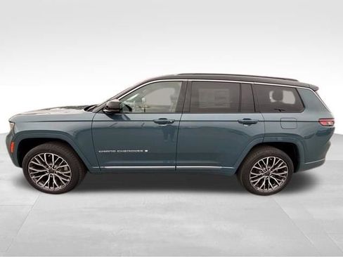 New 2026 Jeep Grand Cherokee L Summit image 3