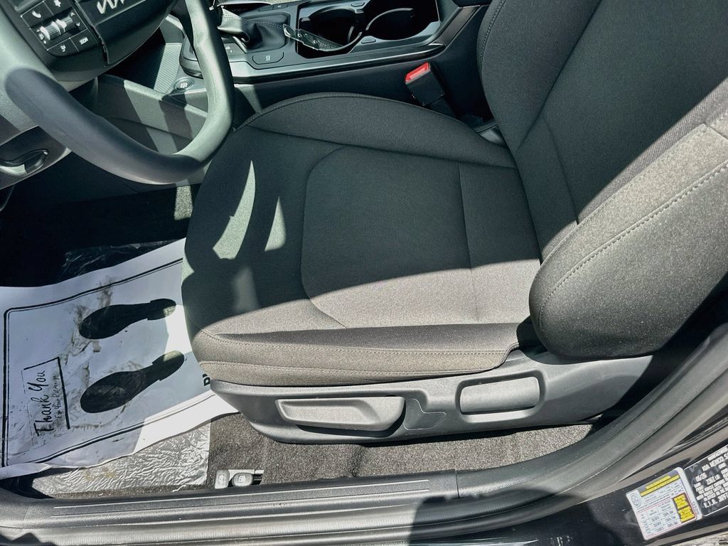 New 2026 Kia K4 FWD image 18