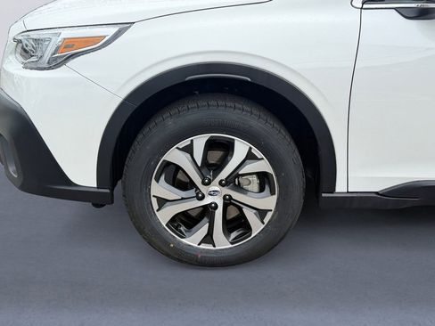 Used 2021 Subaru Outback Touring AWD/4WD image 9