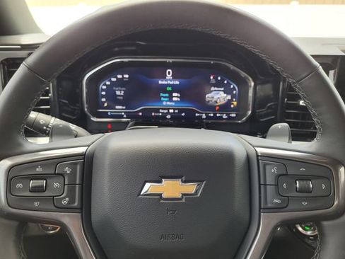Used 2025 Chevrolet Silverado 1500 High Country AWD/4WD image 21