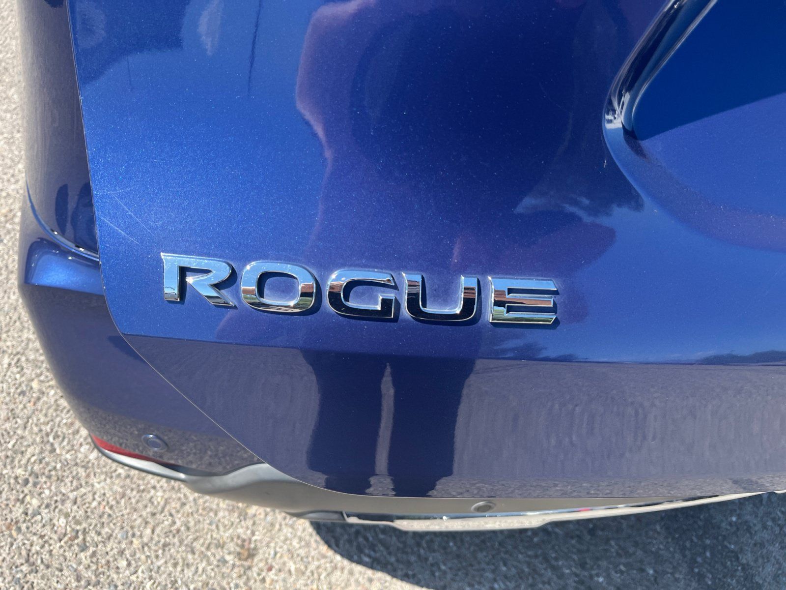 Used 2019 Nissan Rogue SV FWD image 32