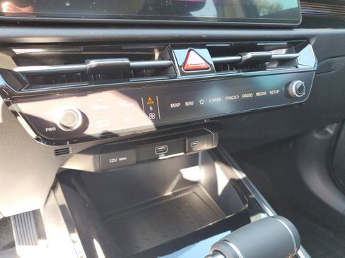 New 2026 Kia Niro SX image 20