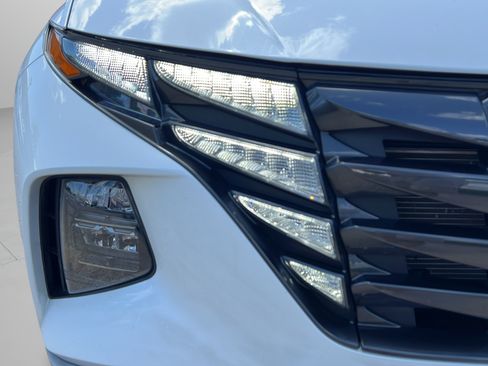 Certified 2022 Hyundai Tucson SEL w/ Convenience Package FWD image 9