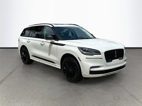 Used 2022 Lincoln Aviator Reserve w/ Equipment Group 201A image 1