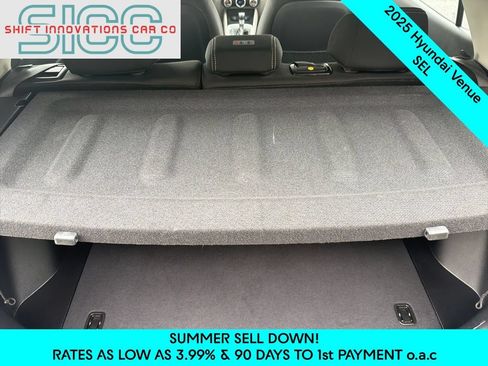 Used 2025 Hyundai Venue SEL FWD image 27