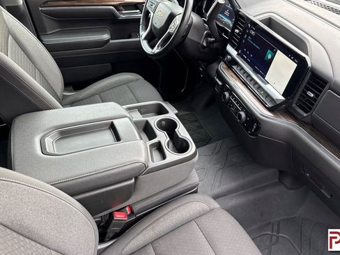 Used 2024 Chevrolet Silverado 1500 LT w/ Safety Package image 17