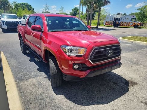 Used 2023 Toyota Tacoma SR5 RWD image 2