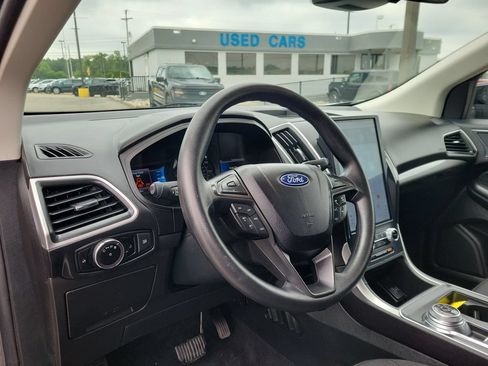 Used 2024 Ford Edge SE w/ Black Appearance Package AWD/4WD image 19