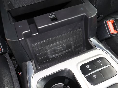 Used 2023 Ford Explorer Limited w/ Equipment Group 301A image 28