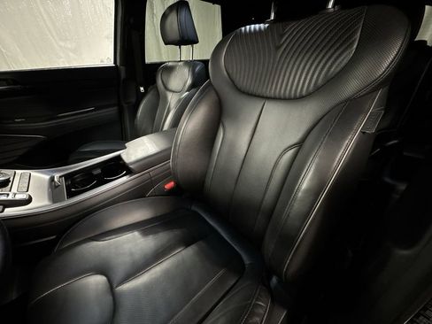 Used 2024 Hyundai Palisade Calligraphy image 19