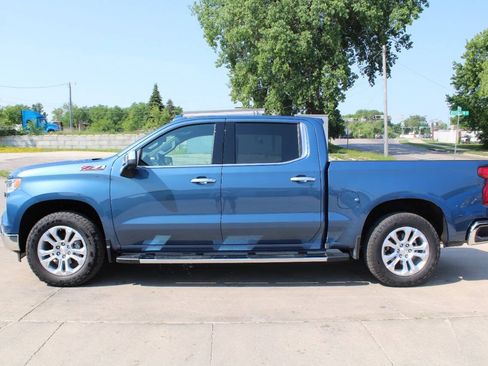 Used 2024 Chevrolet Silverado 1500 LTZ AWD/4WD image 3