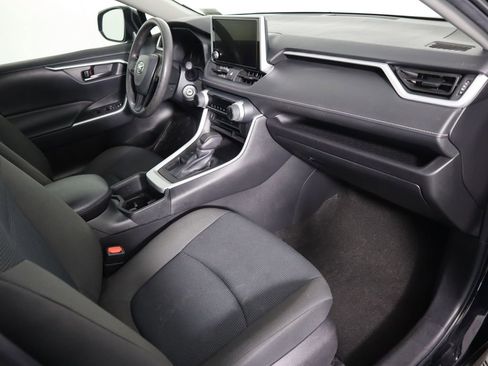 Used 2023 Toyota RAV4 LE image 17