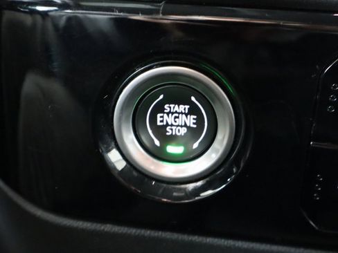 Used 2022 GMC Sierra 1500 Elevation image 33