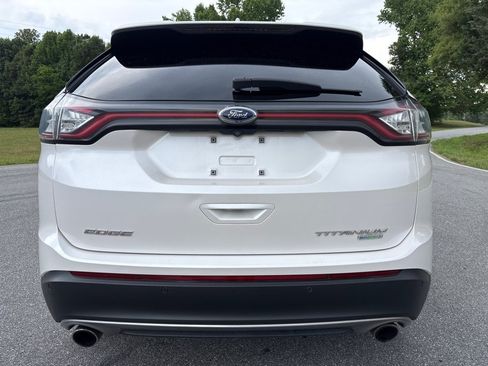 Used 2017 Ford Edge Titanium w/ Equipment Group 301A FWD image 4