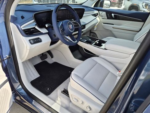 New 2026 Buick Enclave Avenir image 8