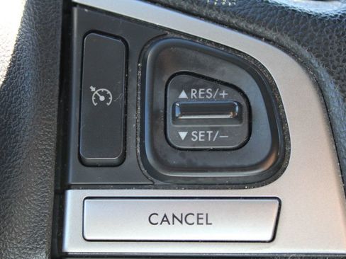 Used 2017 Subaru Forester 2.5i Premium w/ All-Weather Package image 27