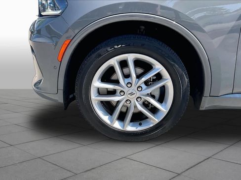 Used 2025 Dodge Durango GT AWD/4WD image 11