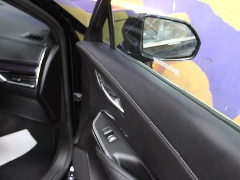 Used 2022 Cadillac XT4 Luxury w/ Driver Awareness Package AWD/4WD image 11