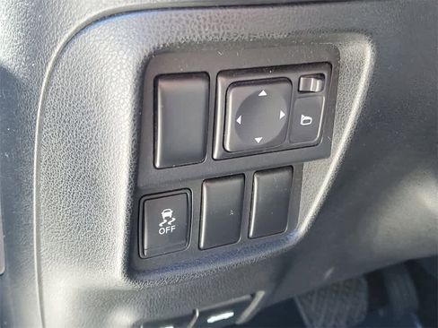 Used 2015 Nissan Juke SL image 20