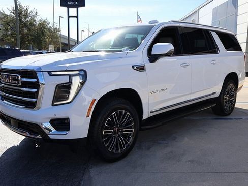 New 2026 GMC Yukon XL Elevation w/ Elevation Premium Package image 3