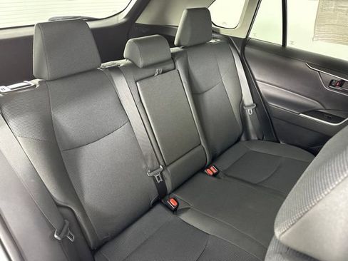 Used 2023 Toyota RAV4 LE AWD/4WD image 28
