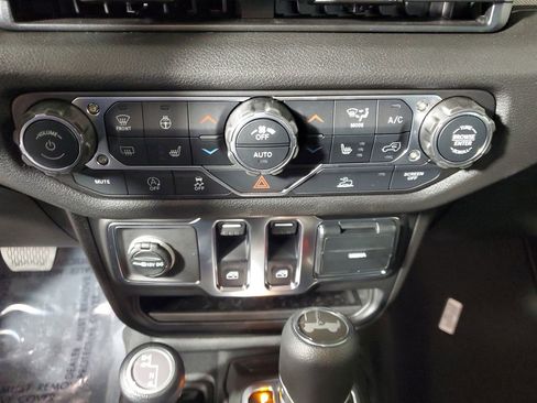 New 2026 Jeep Wrangler Sport S image 20