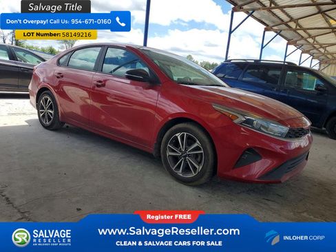 Used 2022 Kia Forte LXS w/ LXS Technology Package FWD image 5