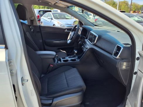 Used 2021 Kia Sportage LX image 28