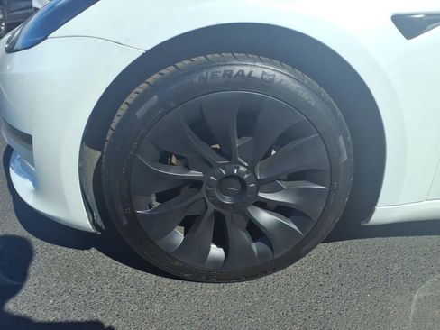 Used 2020 Tesla Model 3 Long Range AWD/4WD image 10