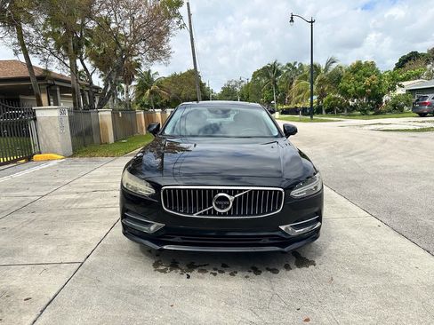 Used 2017 Volvo S90 T5 Inscription w/ Vision Package image 4