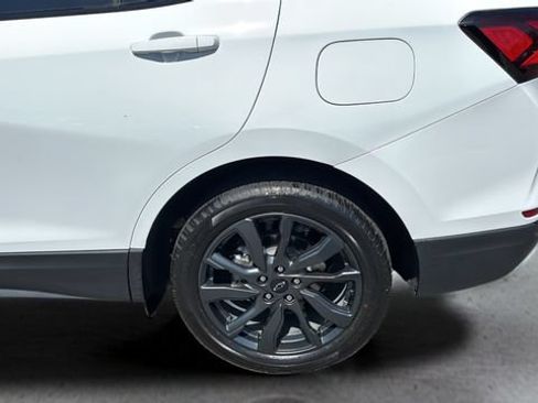 Used 2024 Chevrolet Equinox RS w/ RS Leather Package FWD image 35