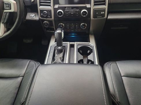 Used 2020 Ford F150 Lariat w/ Equipment Group 502A Luxury image 14