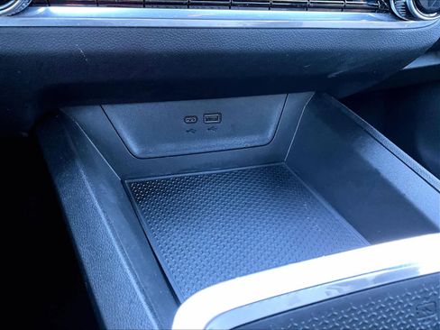 Used 2025 Chevrolet Equinox LT w/ Convenience Package II image 27