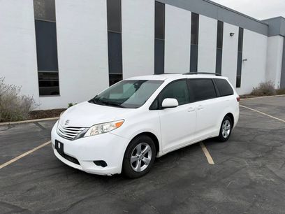 Used 2017 Toyota Sienna LE