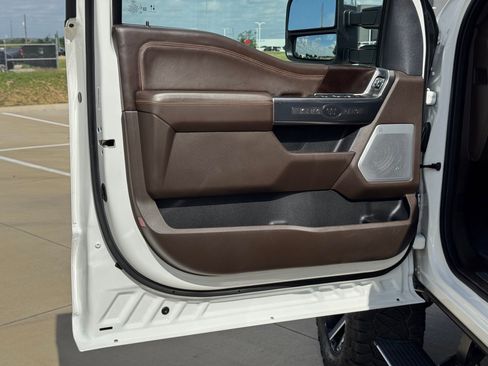 Used 2023 Ford F250 King Ranch w/ Chrome Package AWD/4WD image 26